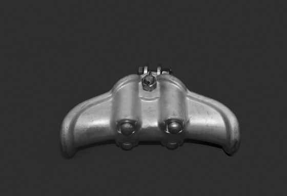 Hang - Down Type Cable Suspension Clamp 110 - 1000KV Voltage For Pole Line Hardware