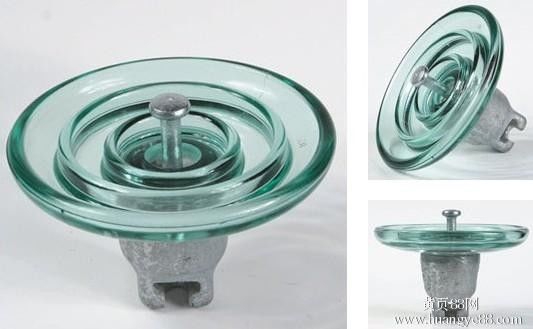 Galvanized Steel Power Pole Insulators , Glass Electrical Insulators 10kN - 550kN