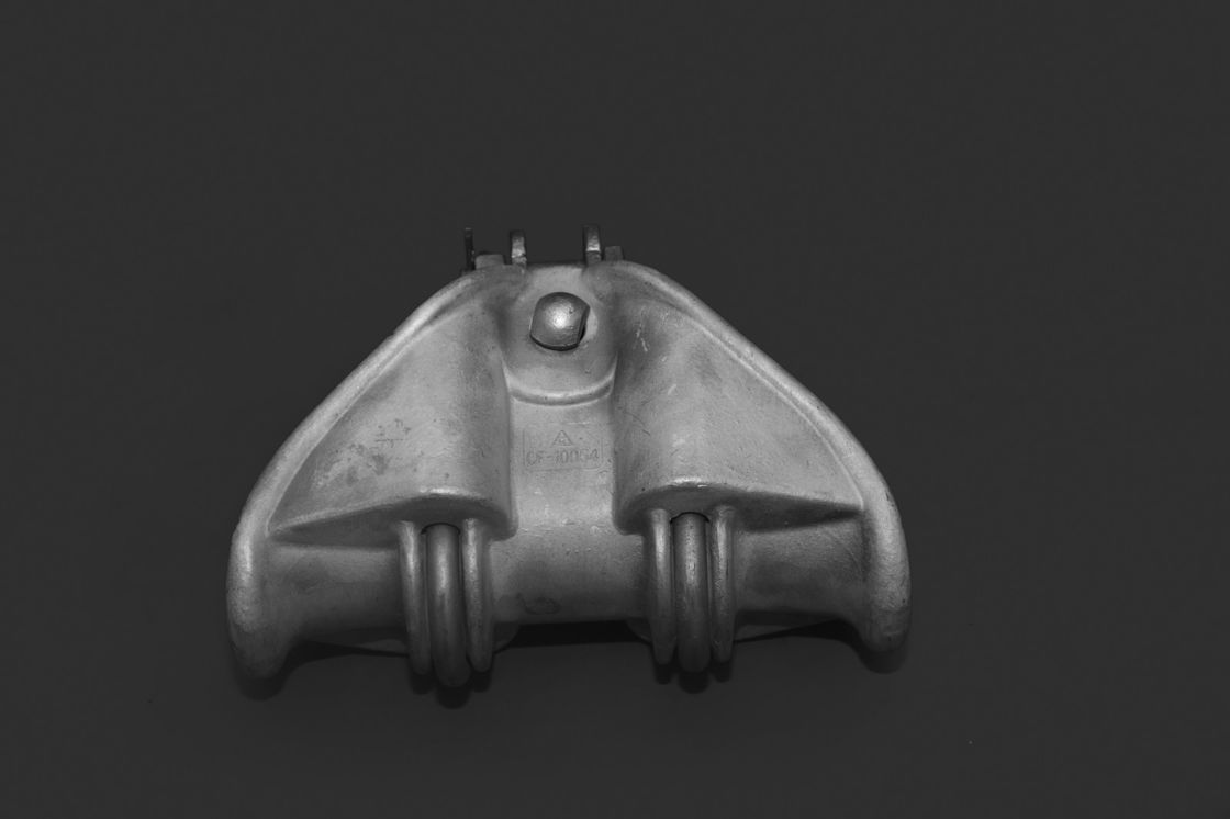 Hang - Down Type Cable Suspension Clamp 110 - 1000KV Voltage For Pole Line Hardware